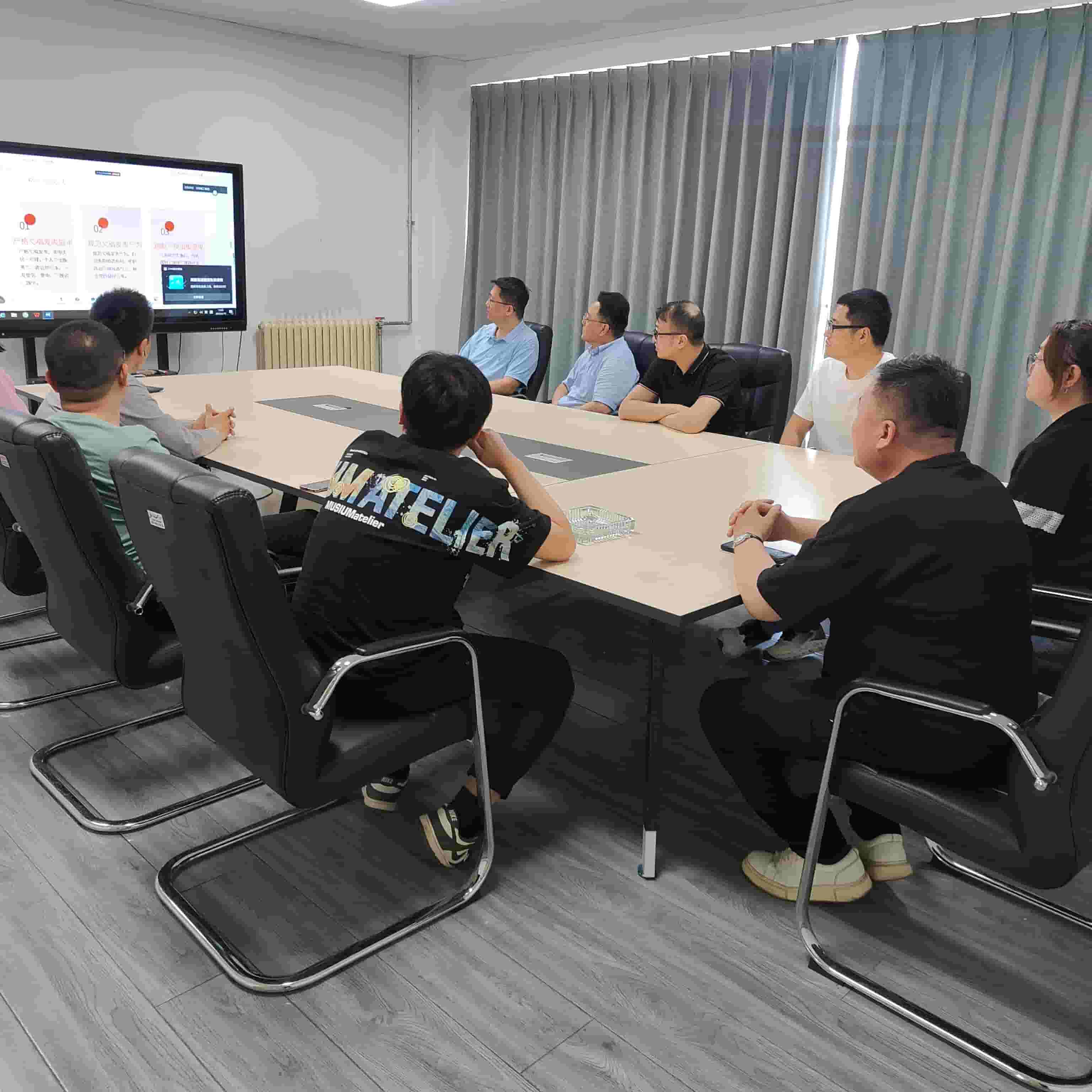 党员学习3(1).jpg